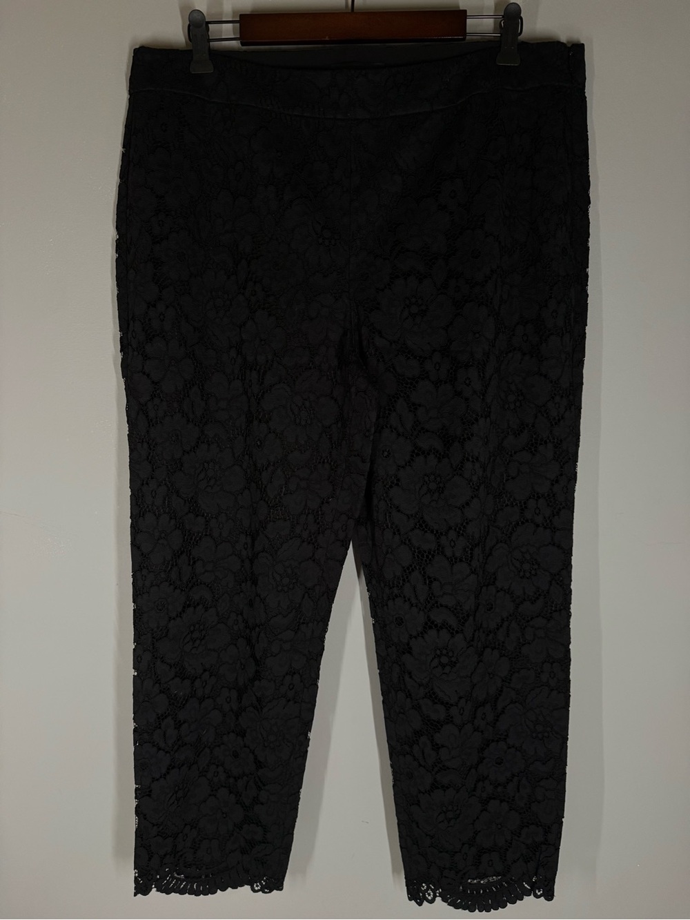 Talbots Hampshire Ankle Women's Black Lace Cropped Pants Size 14